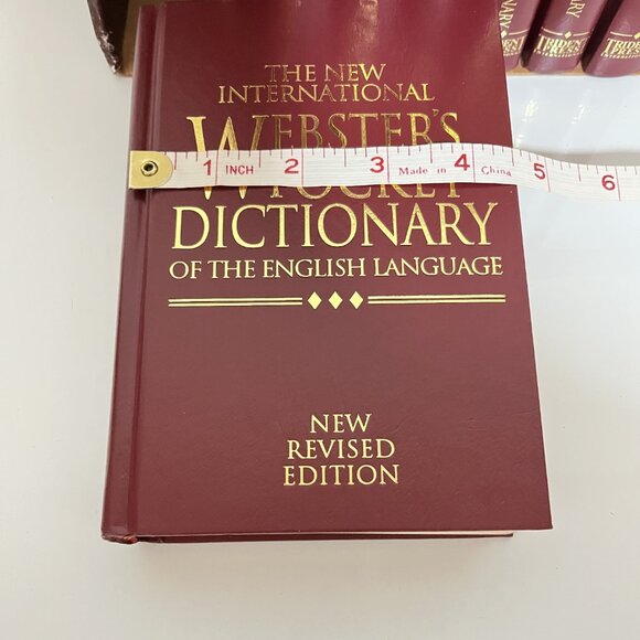 1998 THE NEW INT'L WEBSTER'S POCKET DICTIONARY (8 BOOKS w/ Slip Box) Preowned - Picture 7 of 10